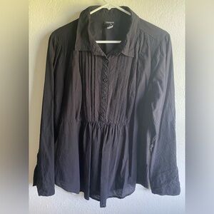 ⚡️3/$17⚡️TORRID Long Sleeve Button Down Shirt with Pleated Details